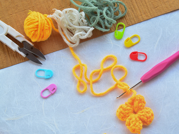 A Guide to Beginner Crochet Kits